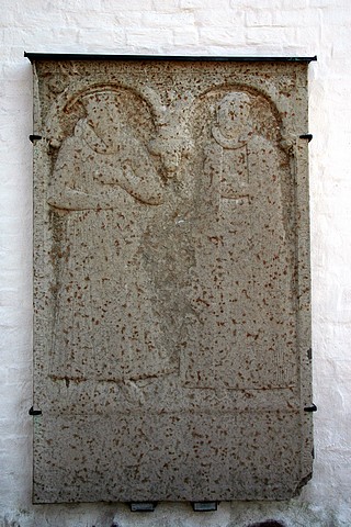saxild Kirkes Kalkstenstavle, Jacob Jacobsen og frue